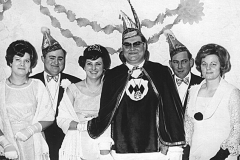 1967-68_PrWerner_1_Prizess_Anneliese_1_Weiskopp_m_Gefolge