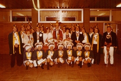 1981-82_Pr_Bernd_ITheisen_m_Gefolge_04