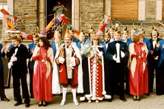 1983-84_Pr_Siegfried_IOster_m_Gefolge_02